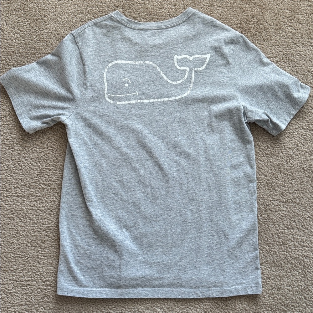 Vineyard Vines Child Size 16 Large Gray short sleeve T-shirt